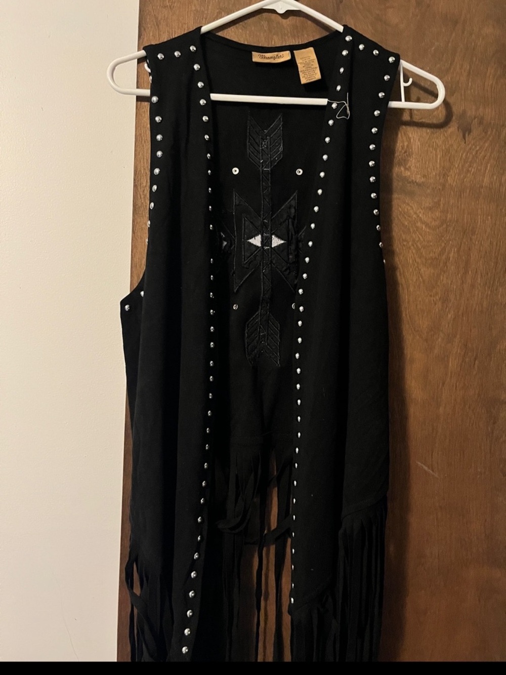 Wrangler Black Fringe Western Vest Tribal Arrow Back Great Condition